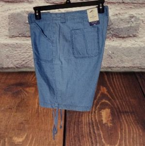 St John's Bay Womens Bermuda Short Pants Mid Rise Size 18P